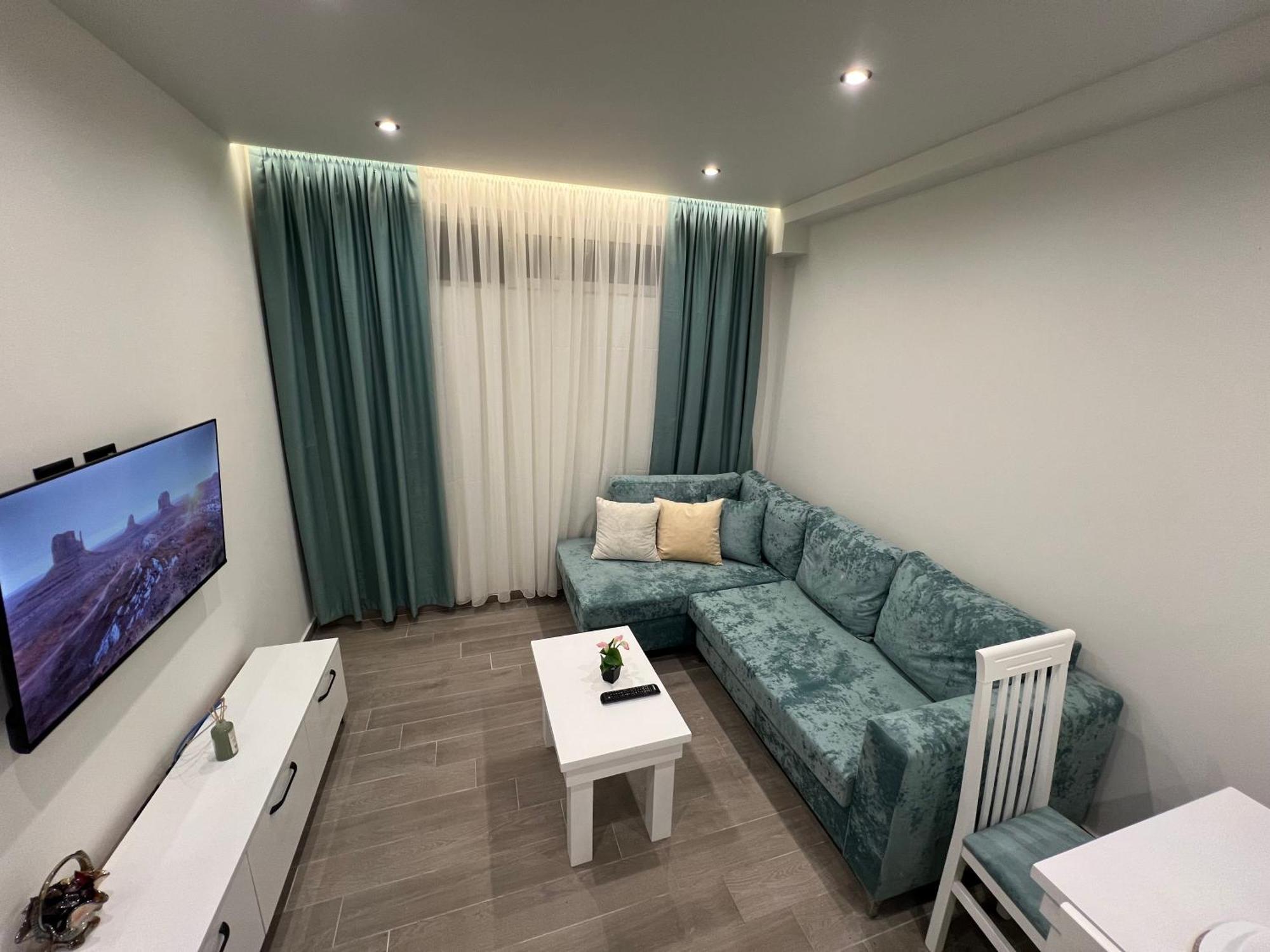 Greis Apartament Tirana